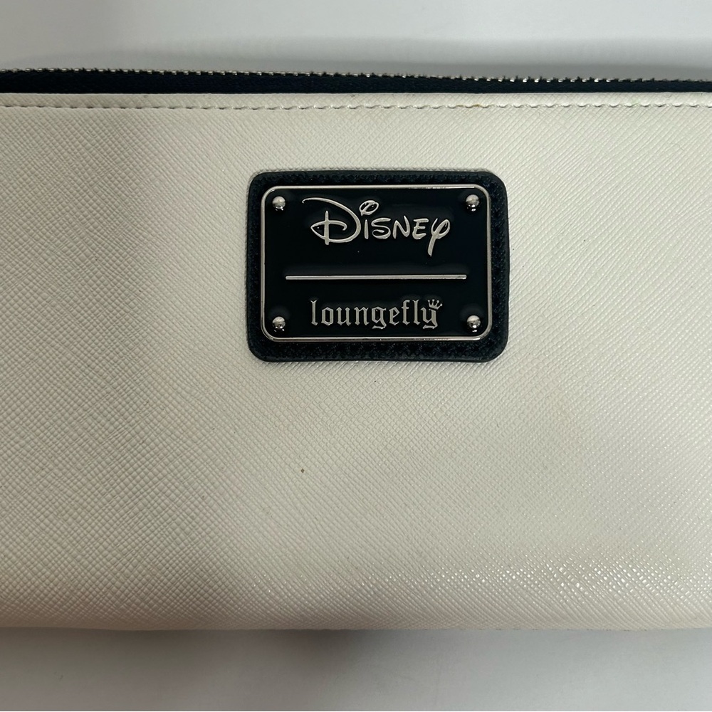 Loungefly Mickey Mouse Rainbow Wallet - Picture 7 of 12